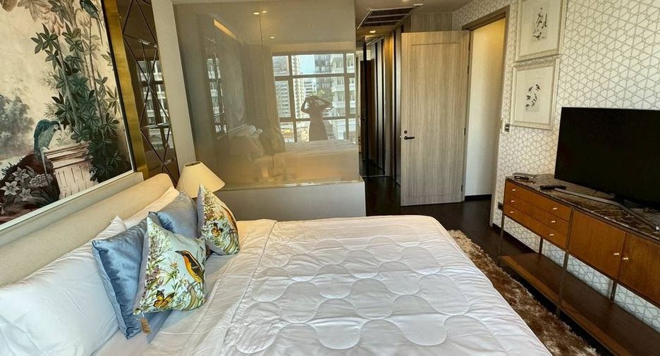 For rent 2 bedrooms condo in Khlong Toei, Bangkok