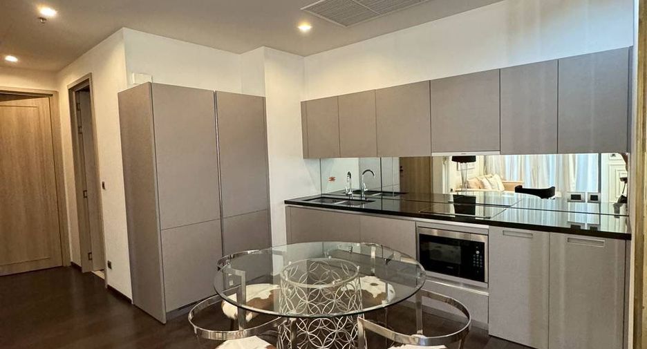 For rent 2 bedrooms condo in Khlong Toei, Bangkok