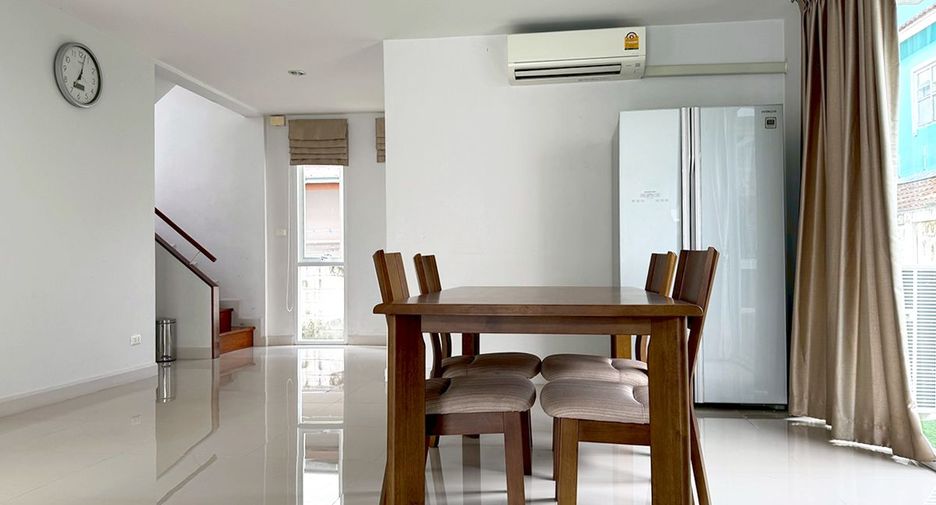 For sale 3 bedrooms house in Thanyaburi, Pathum Thani