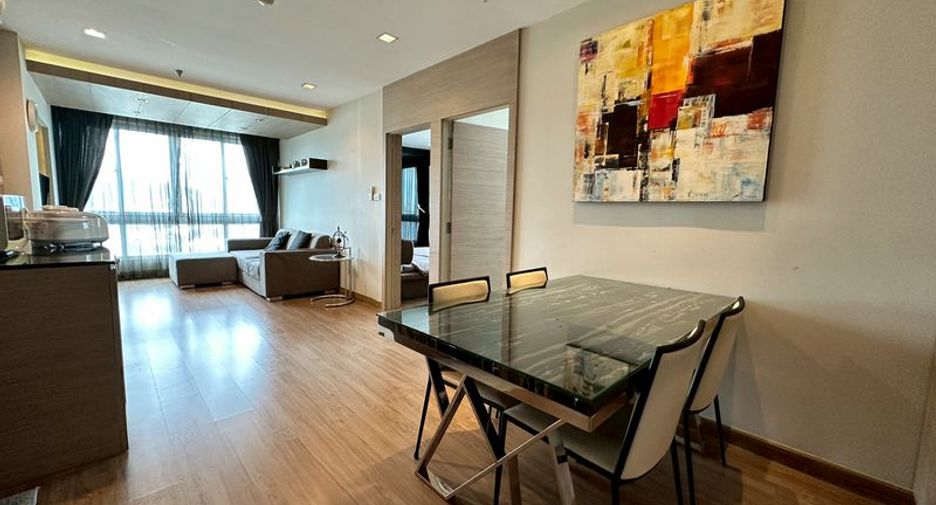 À louer et à vendre 2 chambres condo à Si Racha, Chonburi
