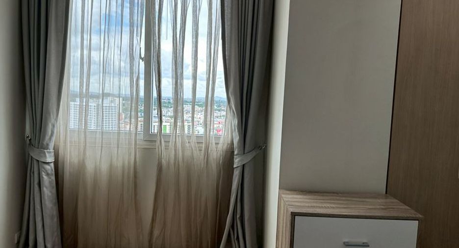 À louer et à vendre 2 chambres condo à Si Racha, Chonburi