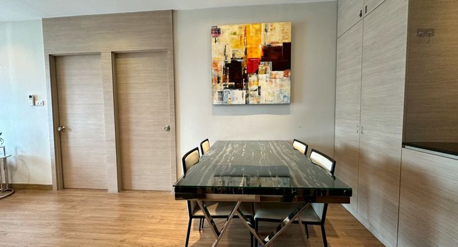 À louer et à vendre 2 chambres condo à Si Racha, Chonburi