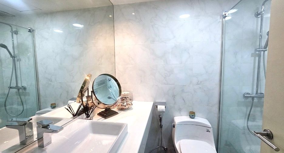 For sale 3 bedrooms condo in Pathum Wan, Bangkok