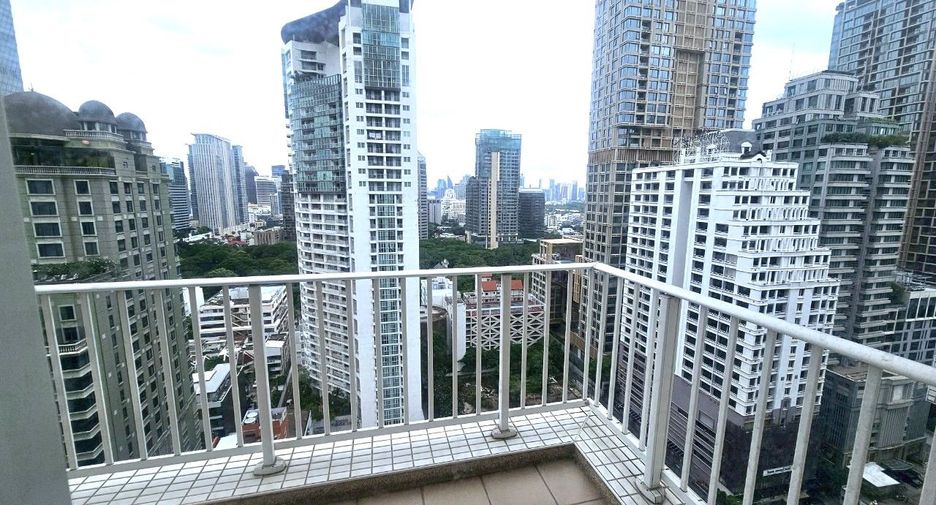 For sale 3 bedrooms condo in Pathum Wan, Bangkok