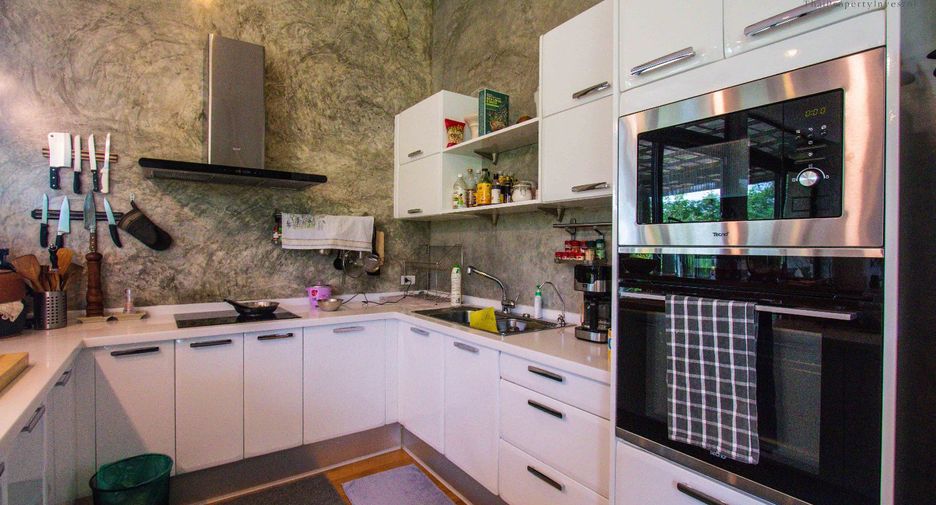 Casa en venta de 3 habitaciones en Amphawa, Samut Songkhram