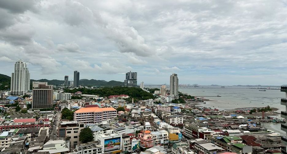 For rent and for sale 2 bedrooms condo in Si Racha, Chonburi