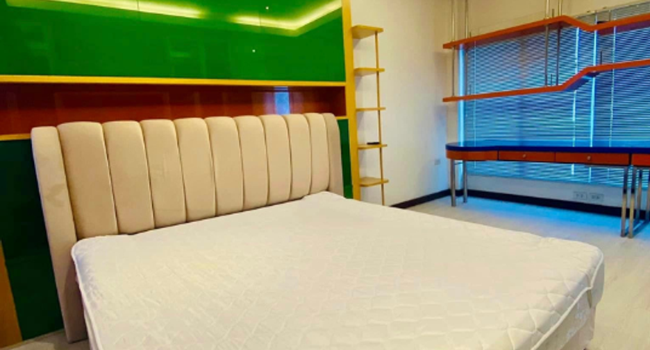 Casa en alquiler y en venta de 5 habitaciones en Suan Luang, Bangkok
