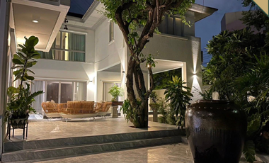 For rent and for sale 5 bedrooms house in Suan Luang, Bangkok