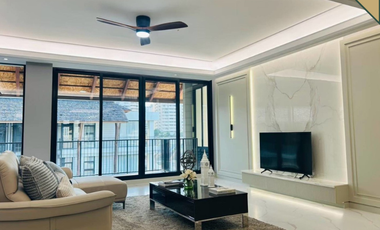 For rent 4 bedrooms condo in Watthana, Bangkok