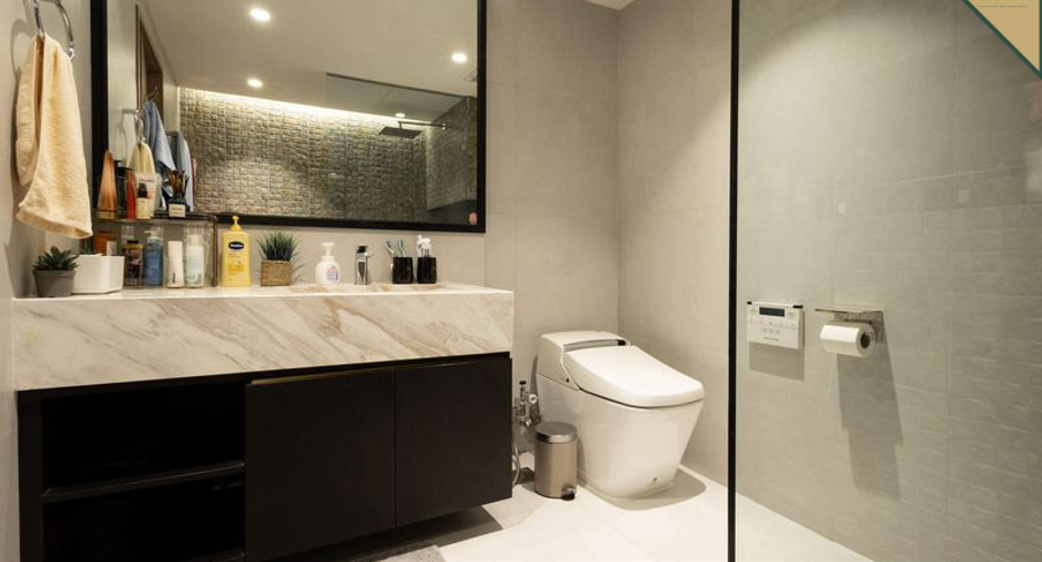 Wohnung zur Miete und zum Kauf mit 3 Zimmer in Watthana, Bangkok