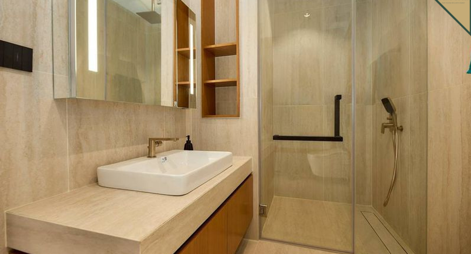 Wohnung zur Miete und zum Kauf mit 3 Zimmer in Watthana, Bangkok