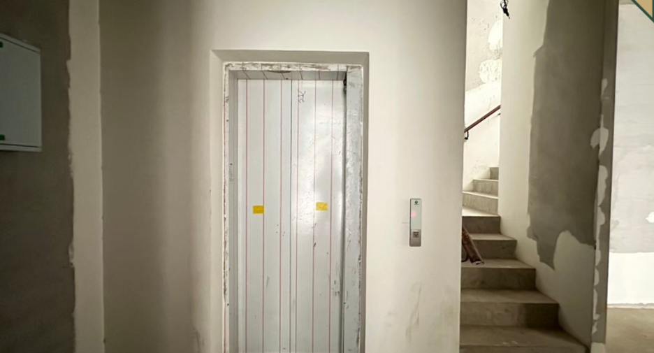 For sale 4 bedrooms house in Watthana, Bangkok