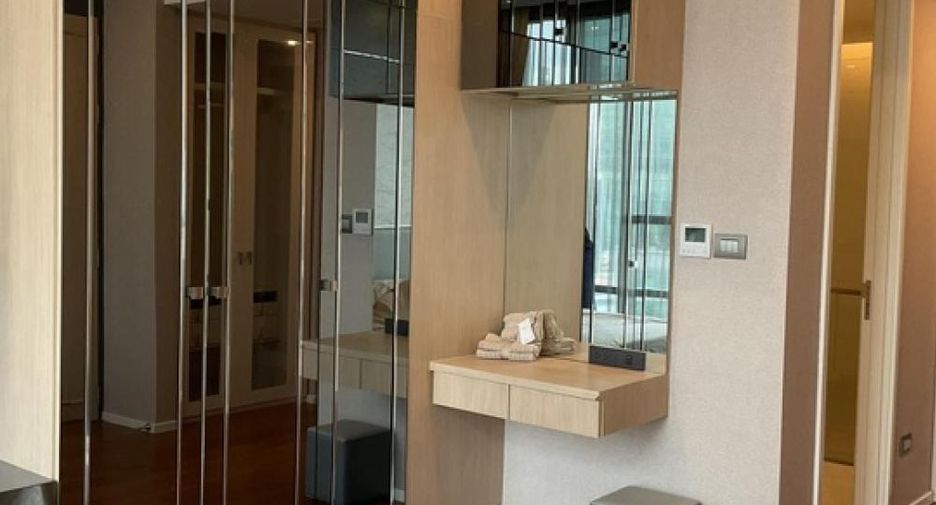 À vendre 1 chambre condo à Sathon, Bangkok