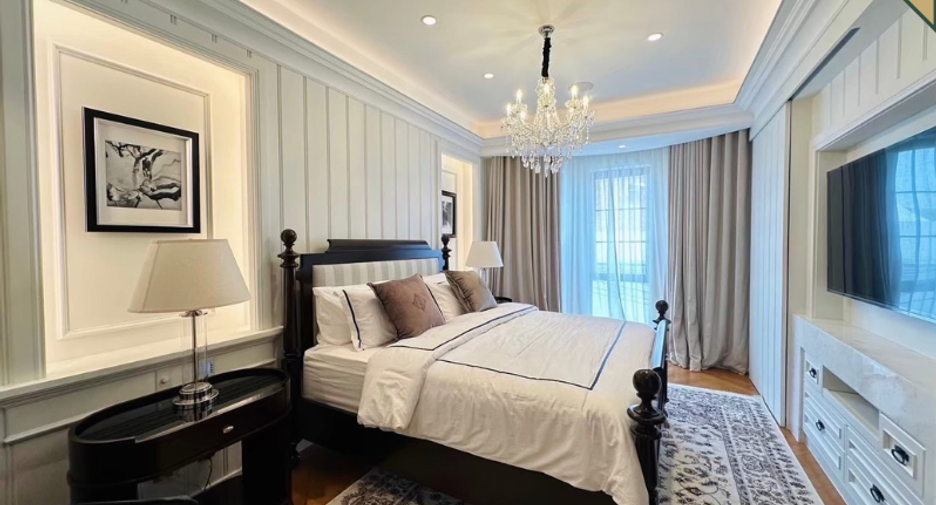 For sale 4 bedrooms house in Watthana, Bangkok