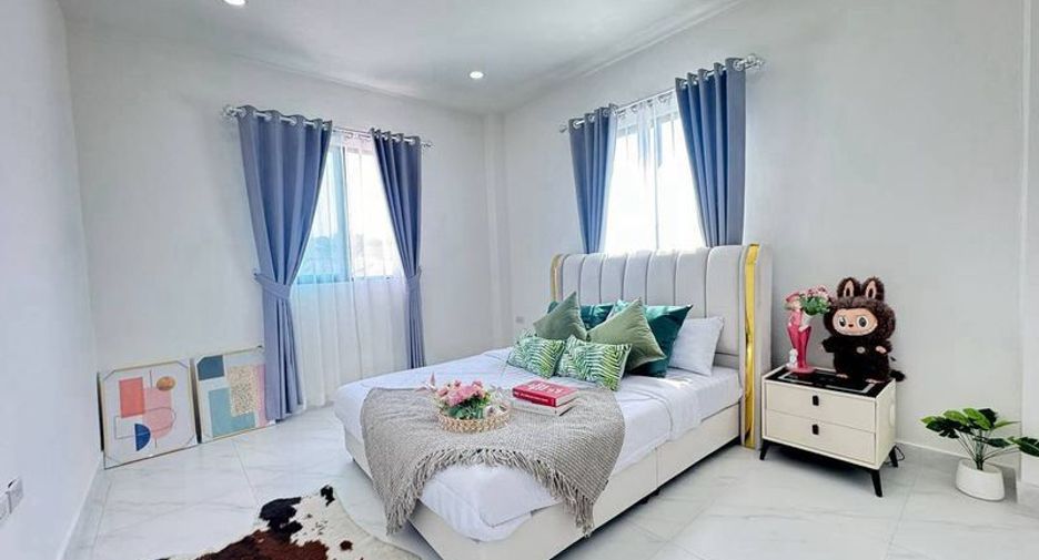 For sale 3 bedrooms townhouse in Bang Lamung, Chonburi