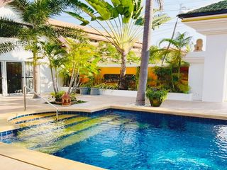 For rent and for sale 3 bed villa in Bang Lamung, Chonburi