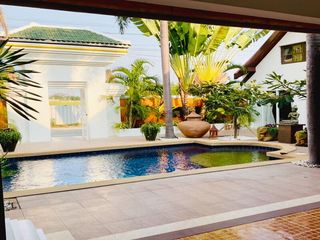 For rent and for sale 3 bed villa in Bang Lamung, Chonburi
