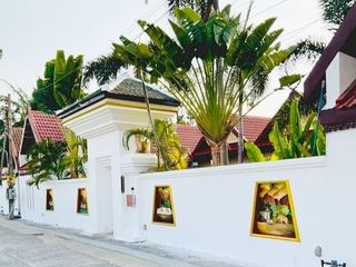 For rent and for sale 3 bed villa in Bang Lamung, Chonburi