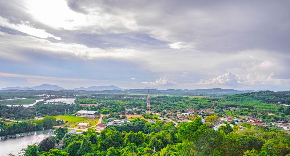 For sale 4 bedrooms condo in Klaeng, Rayong
