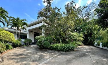 Haus zum Kauf mit 5 Zimmer in Suan Luang, Bangkok