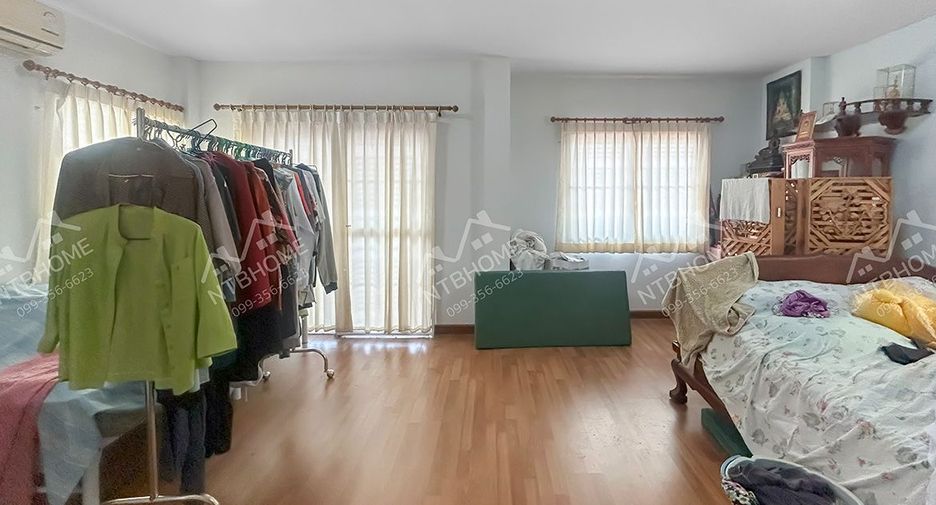 For sale 3 bedrooms house in Mueang Nonthaburi, Nonthaburi
