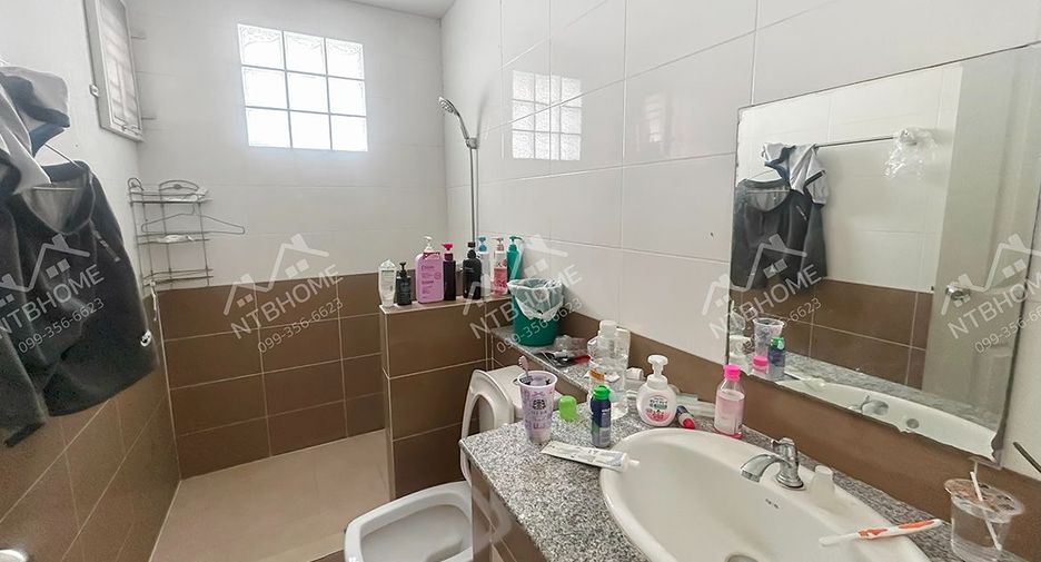 For sale 3 bedrooms house in Mueang Nonthaburi, Nonthaburi