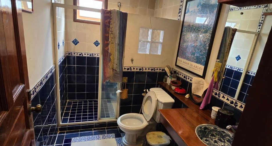 For sale 4 bedrooms house in Bang Khun Thian, Bangkok