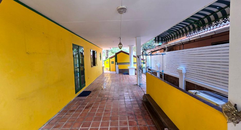 For sale 4 bedrooms house in Bang Khun Thian, Bangkok