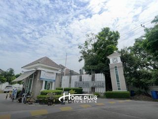 Casa adosada en venta de 3 habitaciones en Mueang Pathum Thani, Pathum Thani