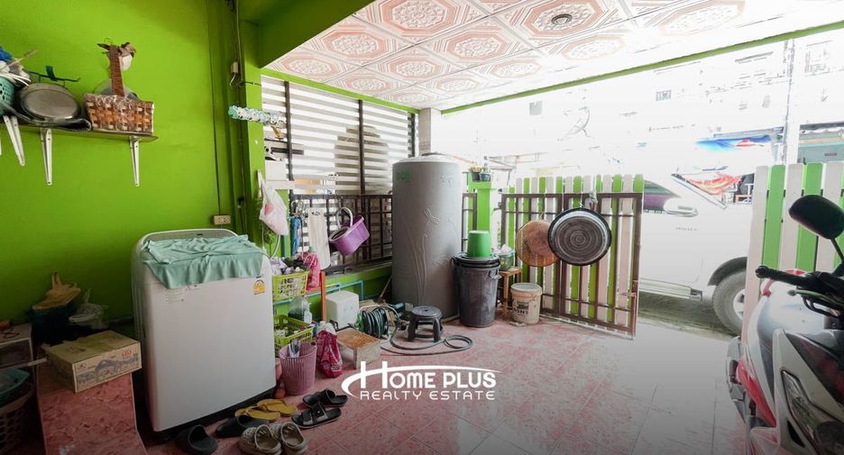 For sale 2 bedrooms townhouse in Thanyaburi, Pathum Thani