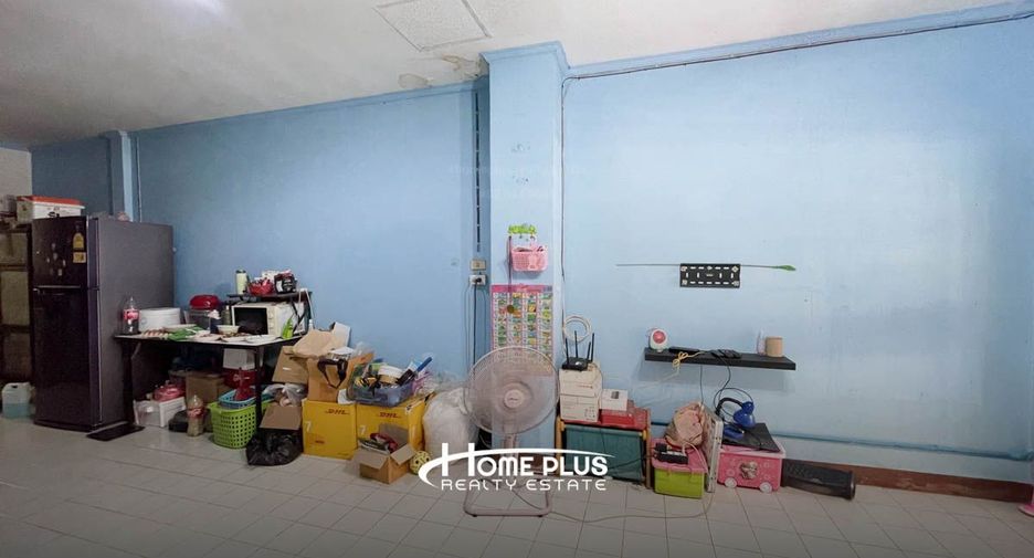 For sale 2 bedrooms townhouse in Thanyaburi, Pathum Thani