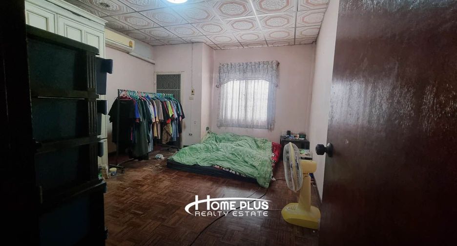 For sale 2 bedrooms townhouse in Thanyaburi, Pathum Thani
