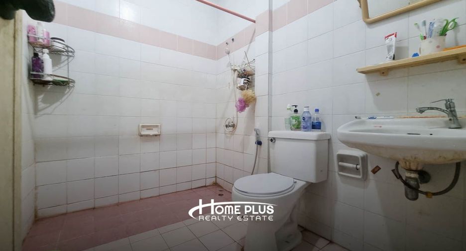 For sale 2 bedrooms townhouse in Thanyaburi, Pathum Thani