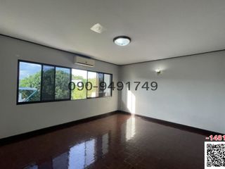 Casa adosada en alquiler de 4 habitaciones en Bang Na, Bangkok