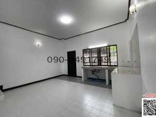 Casa adosada en alquiler de 4 habitaciones en Bang Na, Bangkok