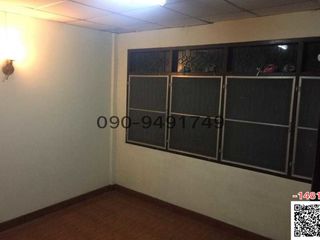 Casa adosada en alquiler de 3 habitaciones en Din Daeng, Bangkok
