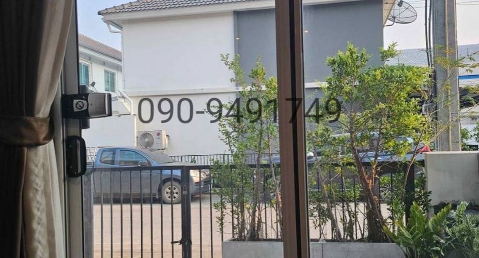 For rent 3 bedrooms townhouse in Min Buri, Bangkok