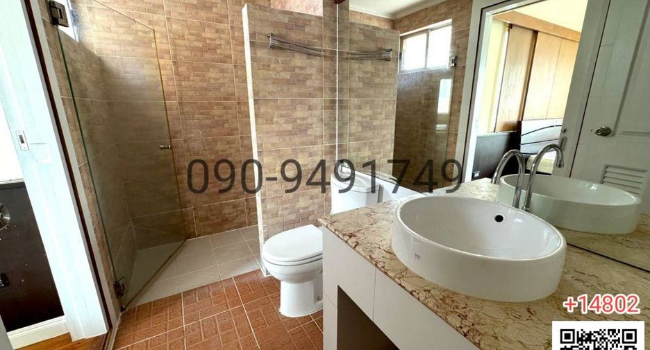 For rent 4 bedrooms house in Saphan Sung, Bangkok