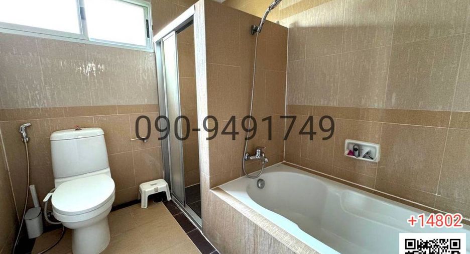 For rent 4 bedrooms house in Saphan Sung, Bangkok