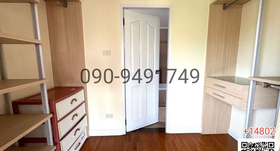 For rent 4 bedrooms house in Saphan Sung, Bangkok
