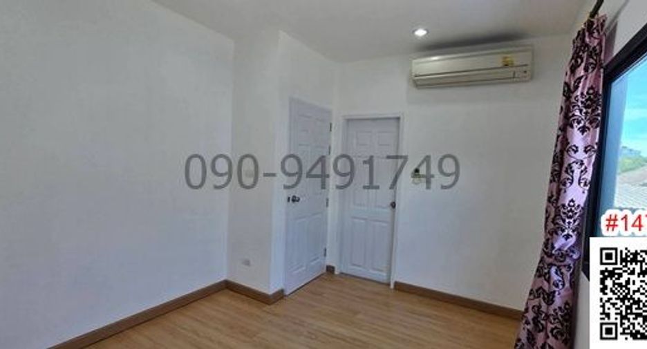 For rent 3 bedrooms condo in Mueang Samut Prakan, Samut Prakan