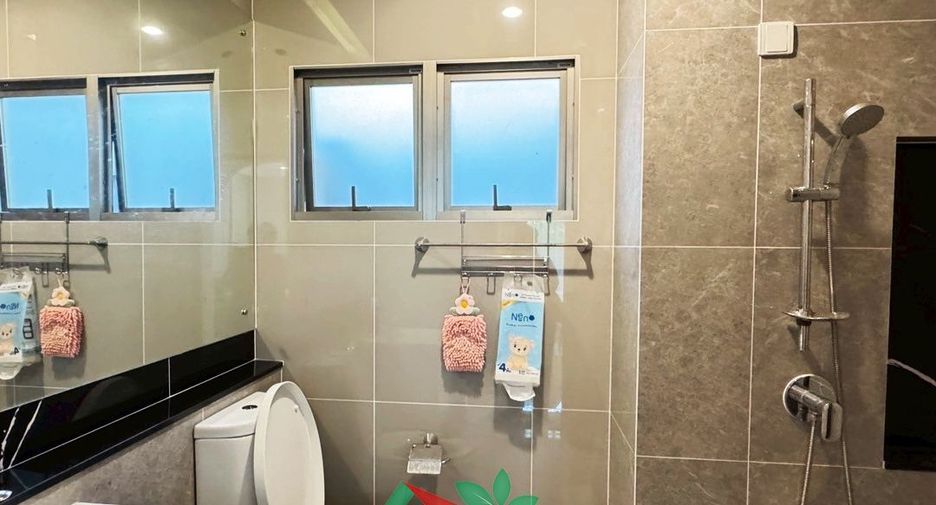 For sale 4 bedrooms house in Pak Kret, Nonthaburi