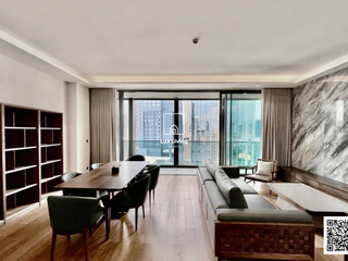 For sale 2 bed condo in Khlong Toei, Bangkok