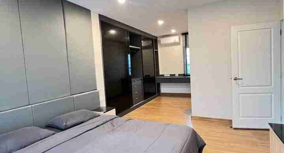Casa en venta de 4 habitaciones en Lat Krabang, Bangkok