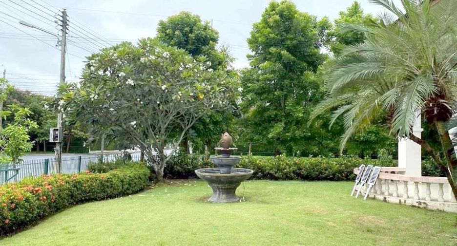 For rent 3 bedrooms house in San Kamphaeng, Chiang Mai