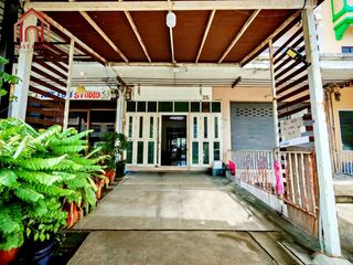 For sale 3 bedrooms retail Space in Lat Krabang, Bangkok
