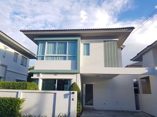 Casa en venta de estudio en Si Racha, Chonburi