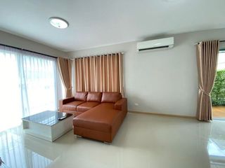 Casa en venta de estudio en Si Racha, Chonburi