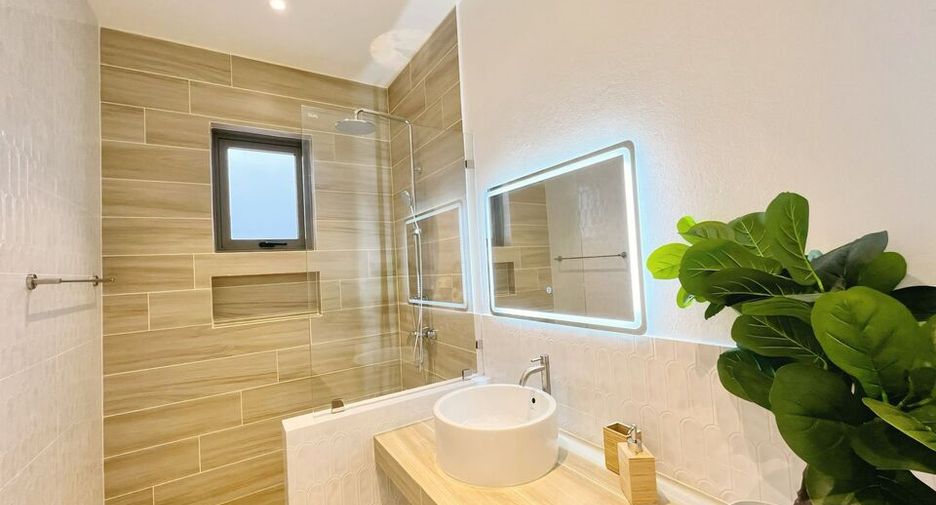 For rent 3 bedrooms villa in Ko Samui, Surat Thani