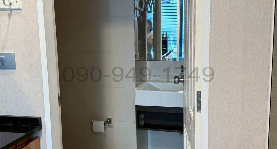 For rent 2 bedrooms condo in Bang Na, Bangkok